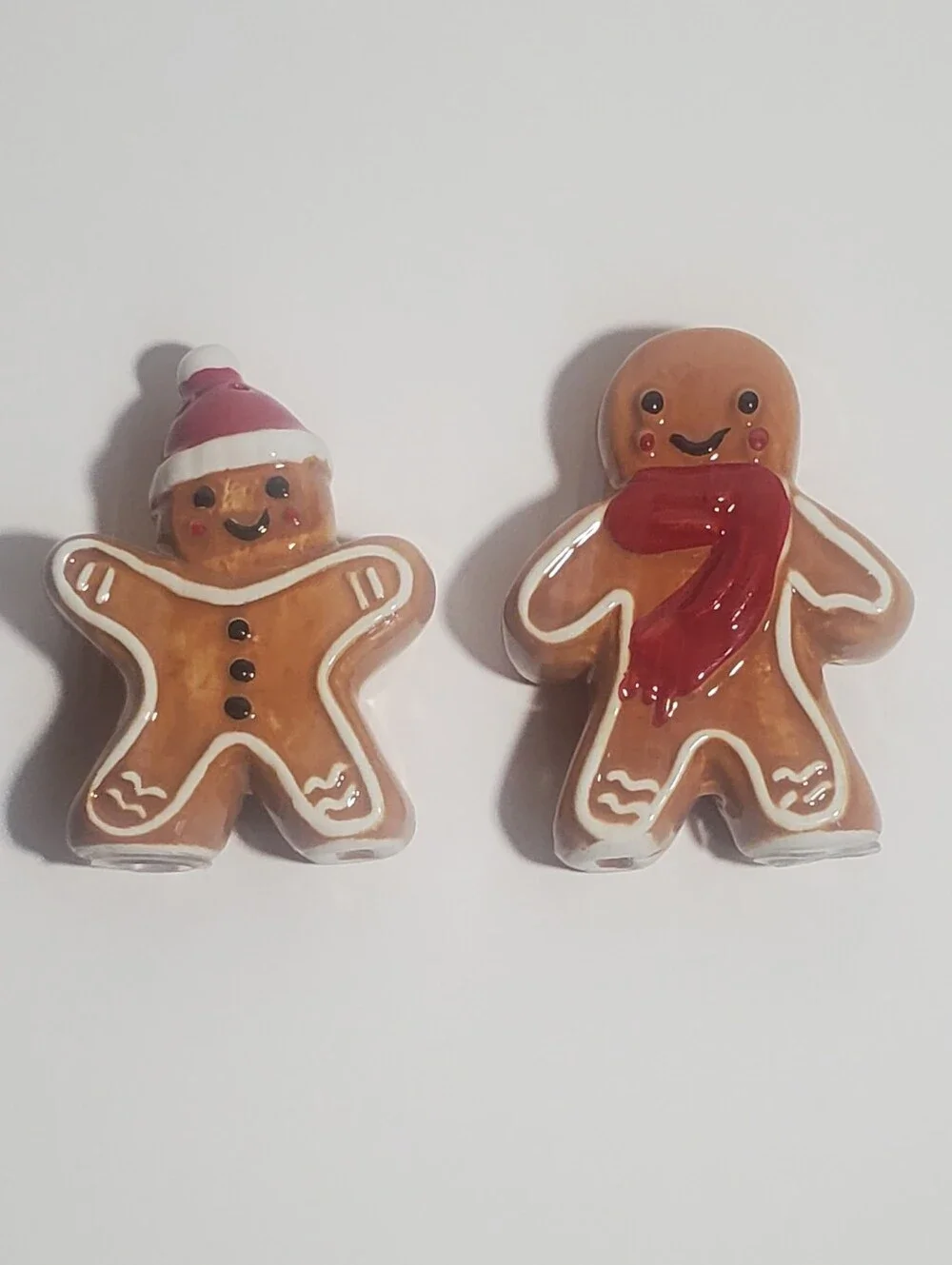 SALT & PEPPER SHAKERS Holiday Gingerbread Theme Ceramic in Red and Brown NWOT